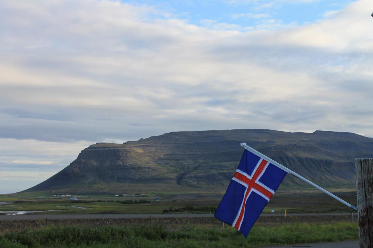 Aegisholt Privete House With Hot Tub Apartment Patreksfjordur ภายนอก รูปภาพ
